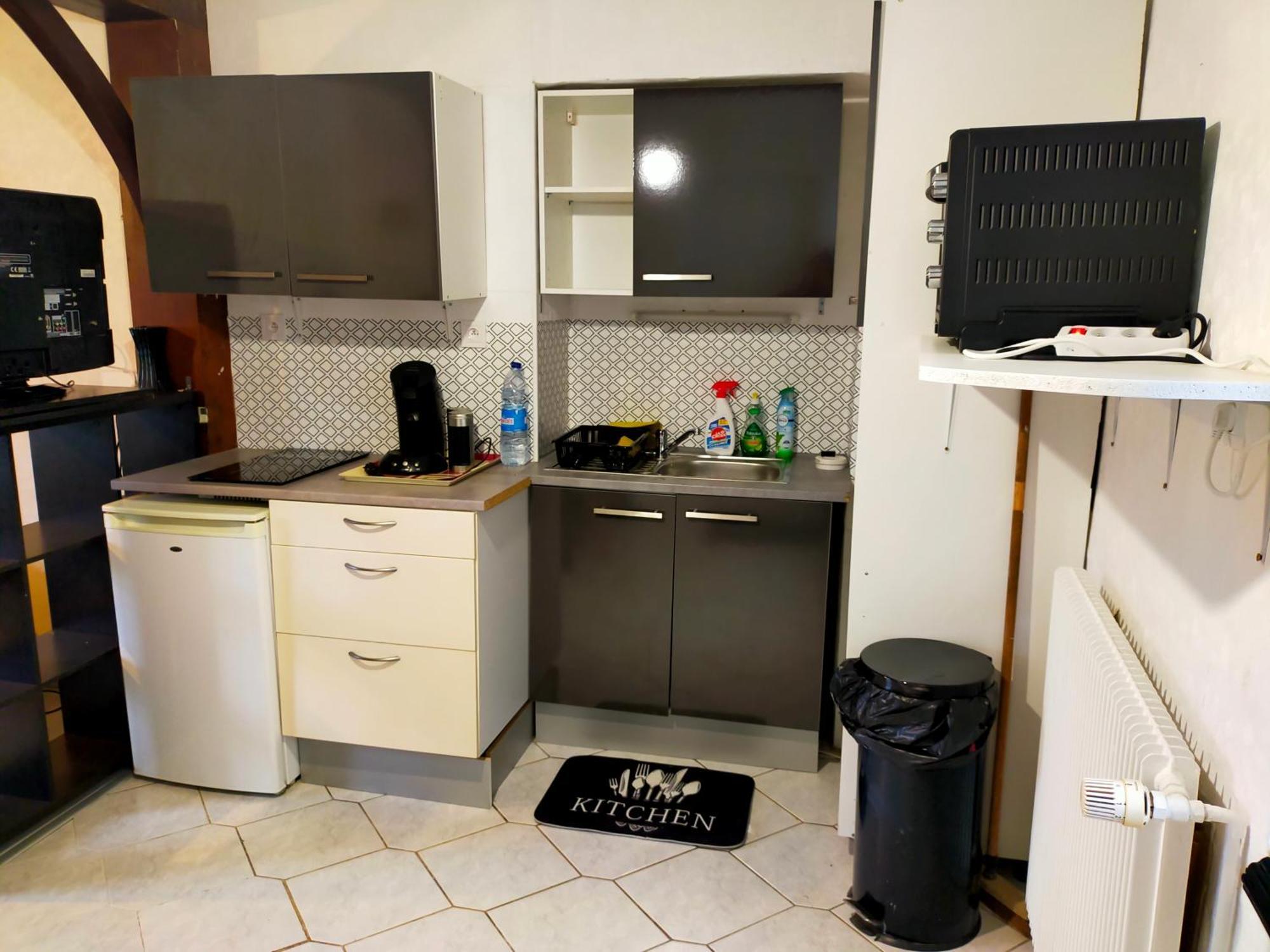 Studio En Rdc Avec Balcon Centre Vitre Exterior foto